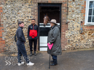 WG031025-80 - Warren Greatrex Stable Visit